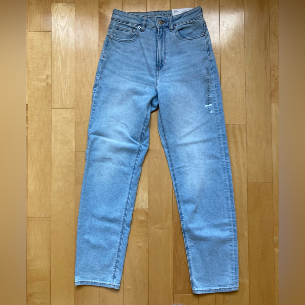 American Eagle Outfitters High Rise Light Blue Mom Jeans - Picture 2 of 6